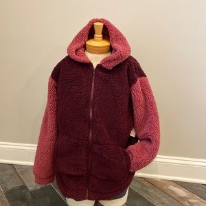 Women’s Medium Sherpa zip up hoodie magmaberry NWT